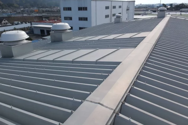 藤枝市の製茶業様屋根上自家消費型太陽光発電の施工事例